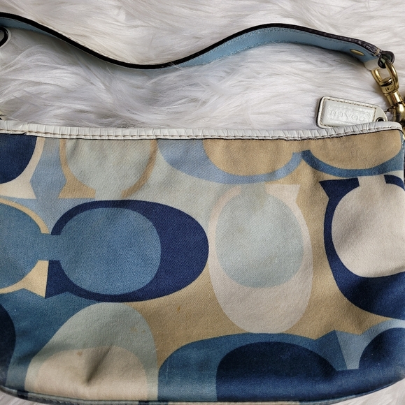 Coach mini purse - Picture 4 of 9